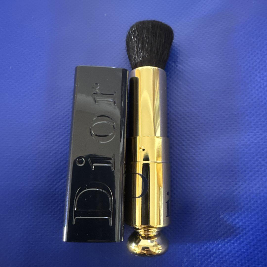 新品未使用未開封】 Dior フェイスチークブラシ - メルカリ