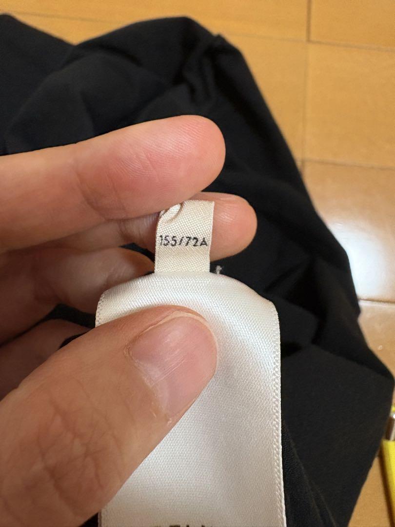 CELINE ブラック Tシャツ