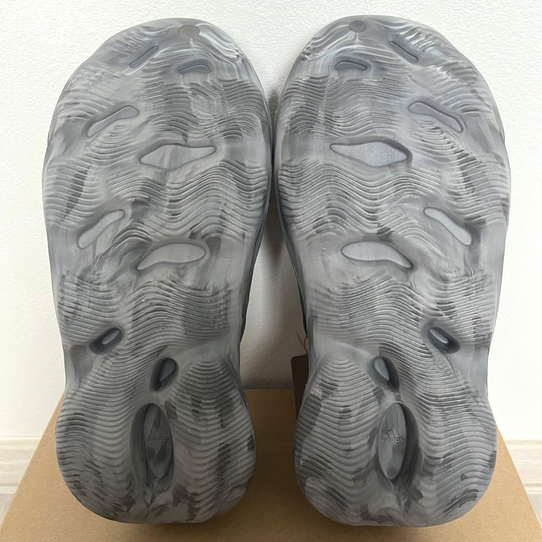 靴 adidas YEEZY Foam Runner MX Granite