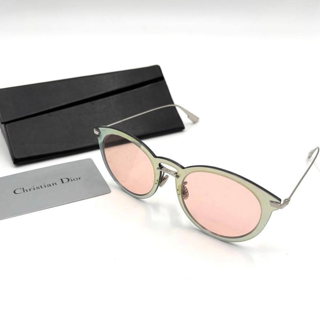 Christian Dior サングラス ロゴ入り