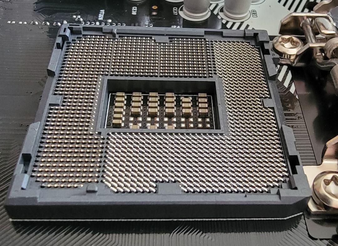 ASRock B460M Pro4 マザーボード