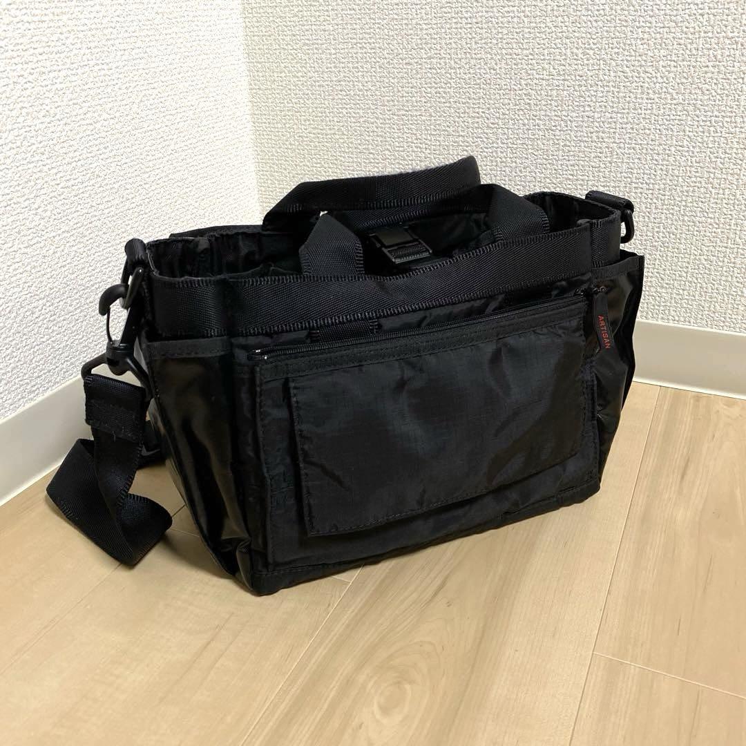 アルティザン&アーティスト　ARTISAN&ARTIST メイクバッグ