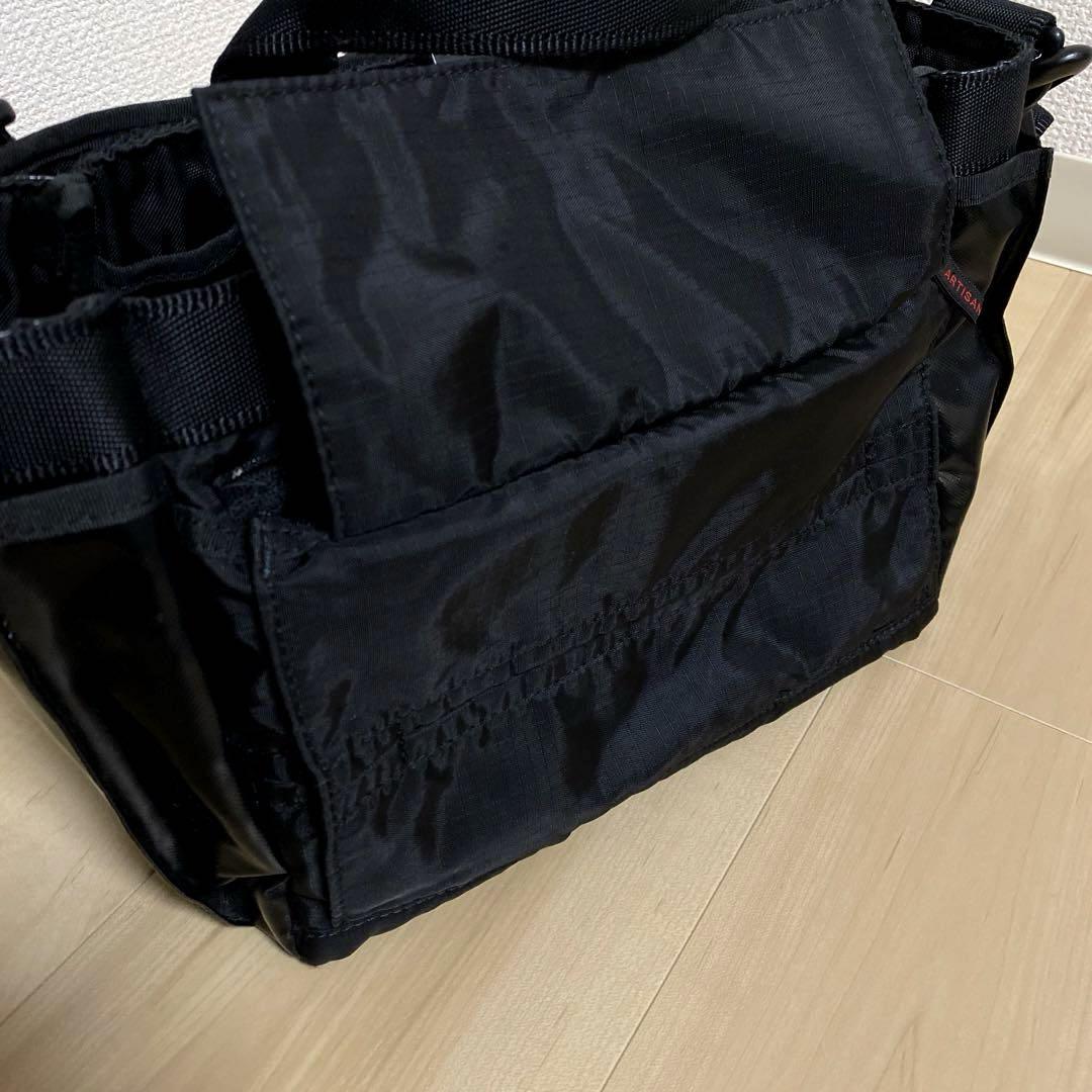 アルティザン&アーティスト　ARTISAN&ARTIST メイクバッグ