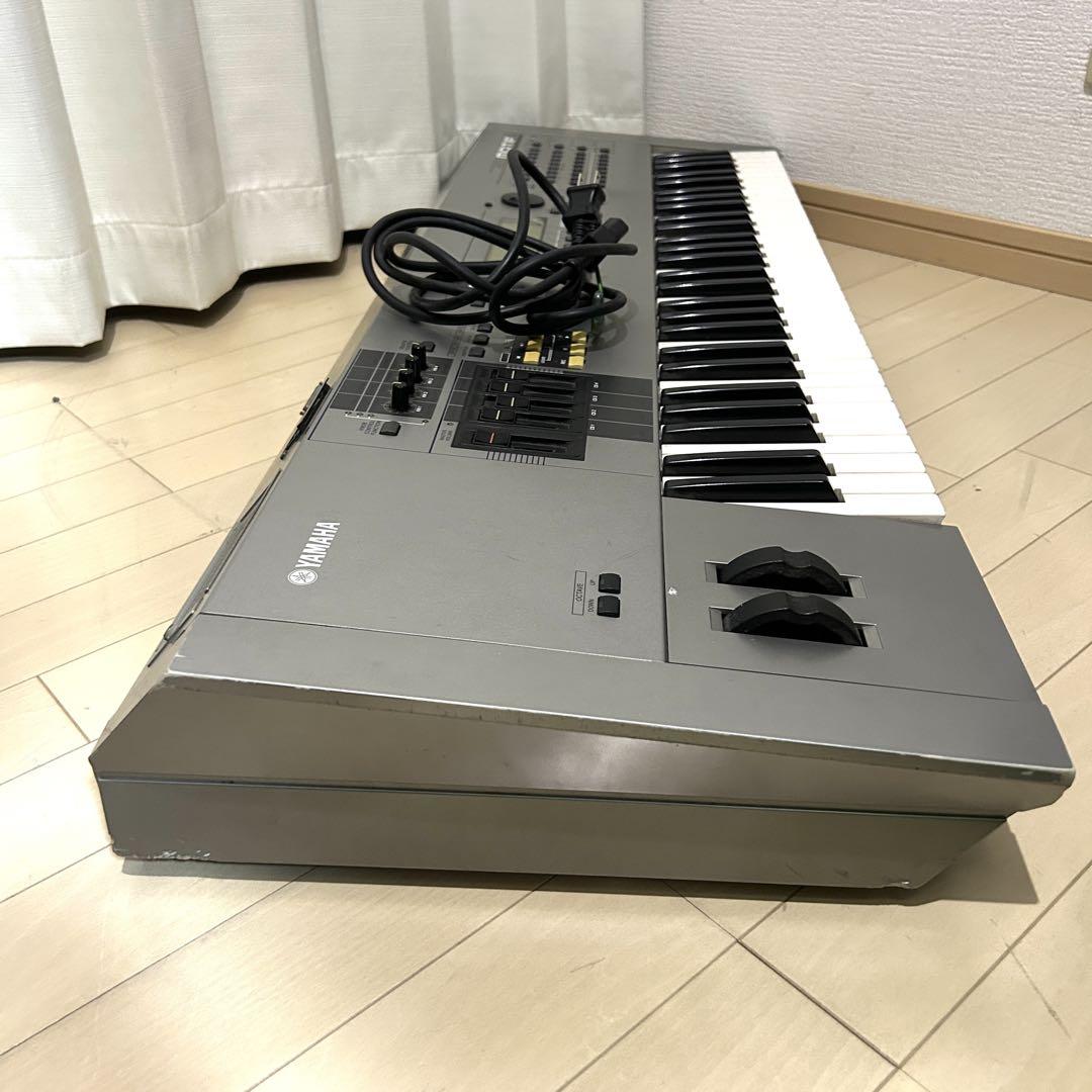YAMAHA ヤマハ MOTIF6 シンセサイザー 61キー 動作確認済み