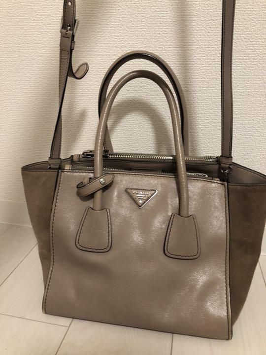 PRADA プラダ サフィアーノ　プラダバッグ