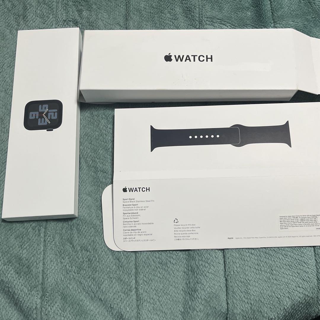 ● Apple