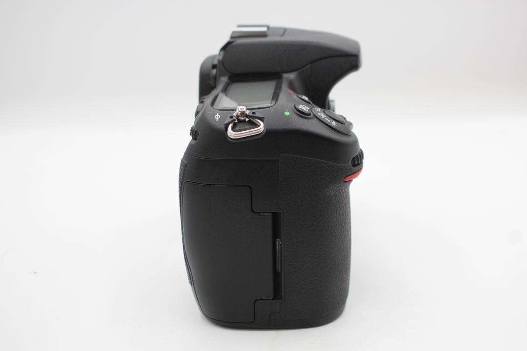 極上品◇Nikon ニコン D300 ボディ◇付属品充実♩8883 - メルカリ