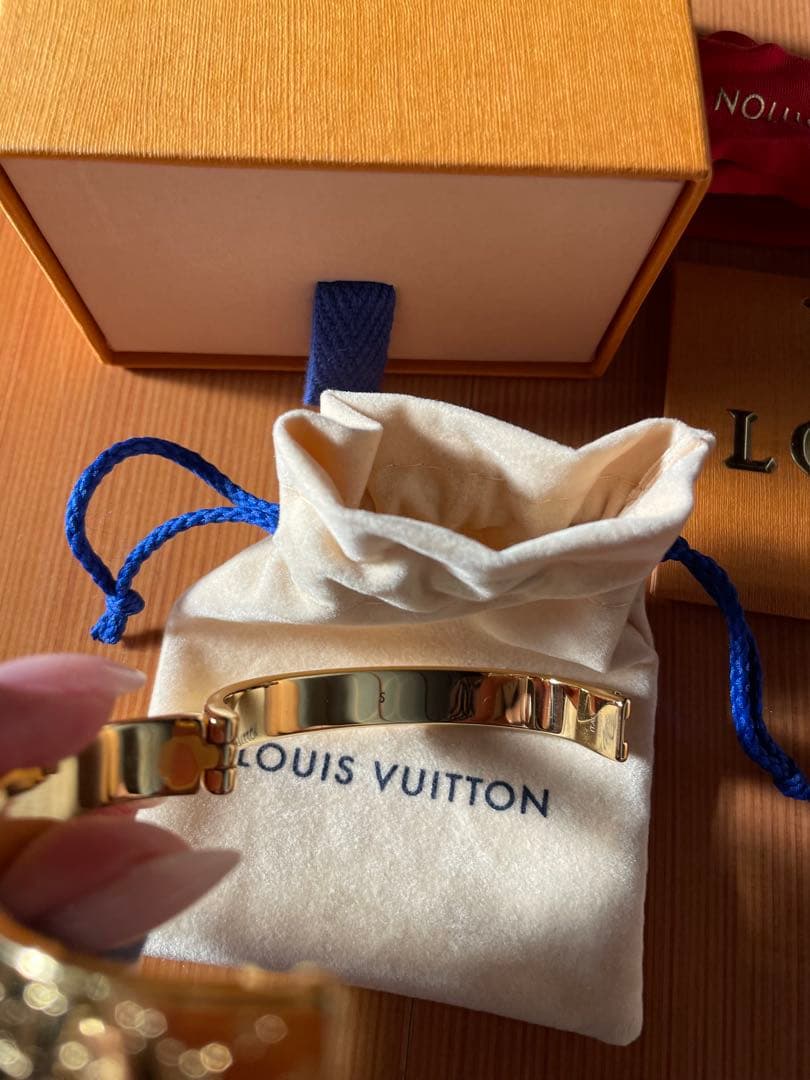 ルイヴィトン　カフ・ナノグラム　Sサイズ