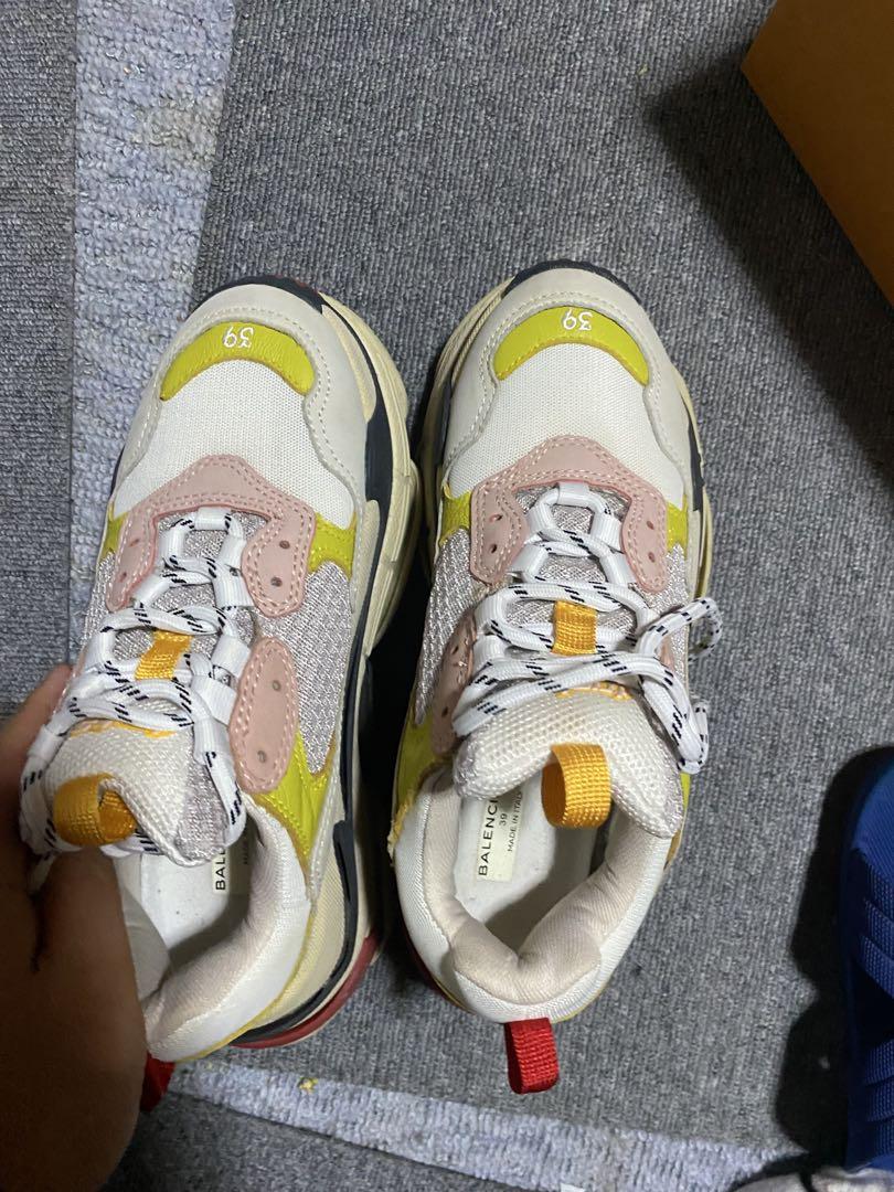 BALENCIAGA Triple S スニーカー ベージュ/イエロー39