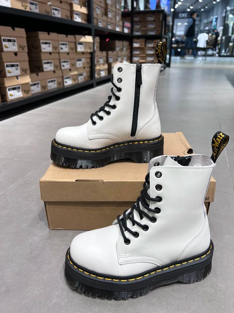 新品、未使用Dr.Martens JADON 8ホールブーツホワイト27cm