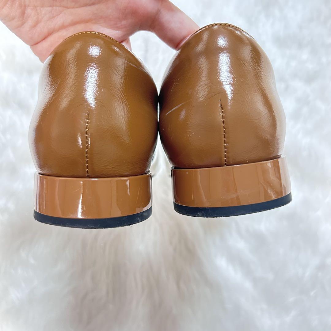 美品 スタッカート グルカサンダル パンプス ローヒール 24.5cm キャメル