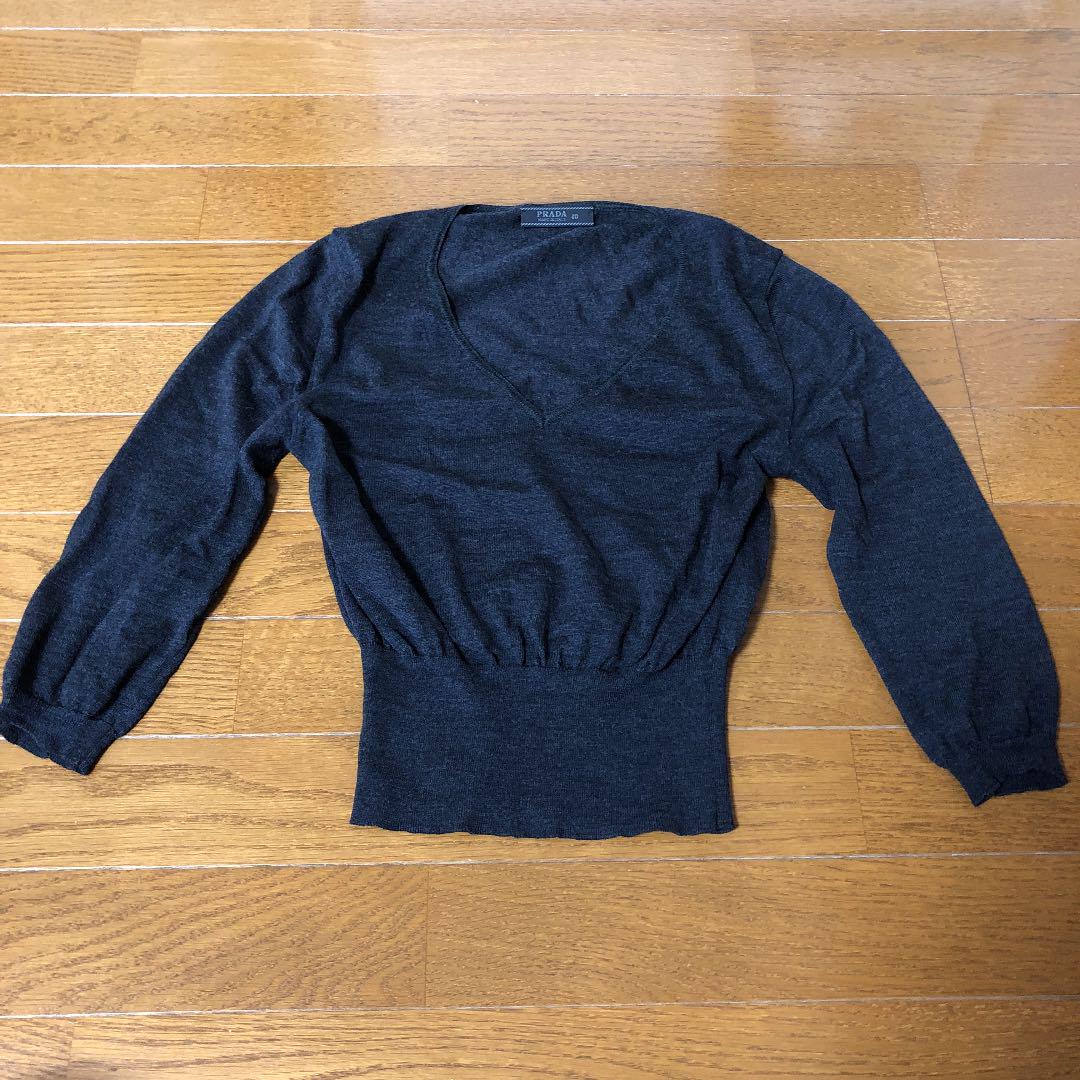 PRADA Vネックニット シルク カシミヤ