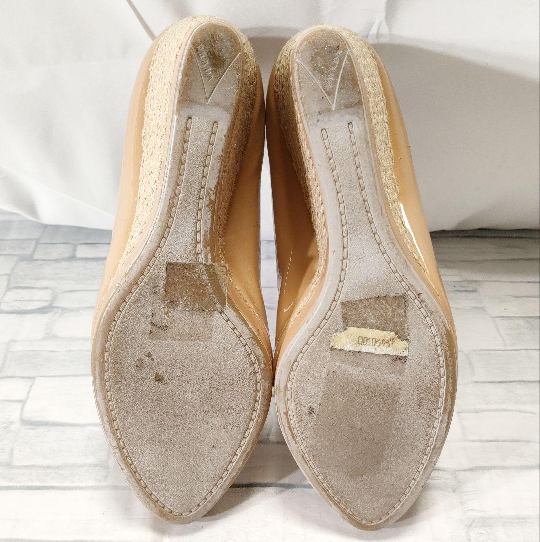 使用2回】PRADA パンプス ウエッジソール エナメル ベージュ 37ハーフ