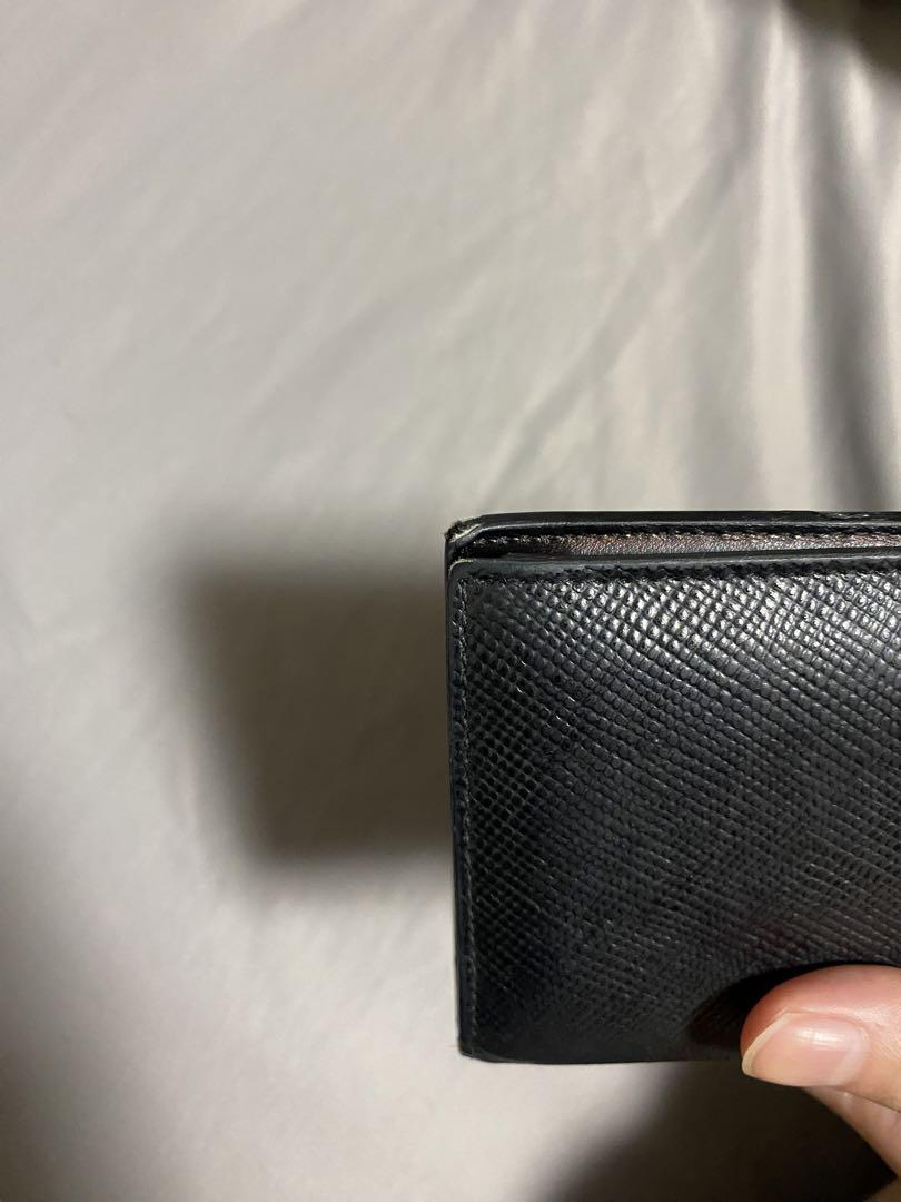 PRADA 二つ折り財布