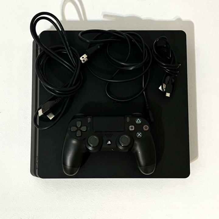 得価2022 PlayStation®4 ジェット ブラック 500GB rv2Rb-m16009819923 爆買い豊富な