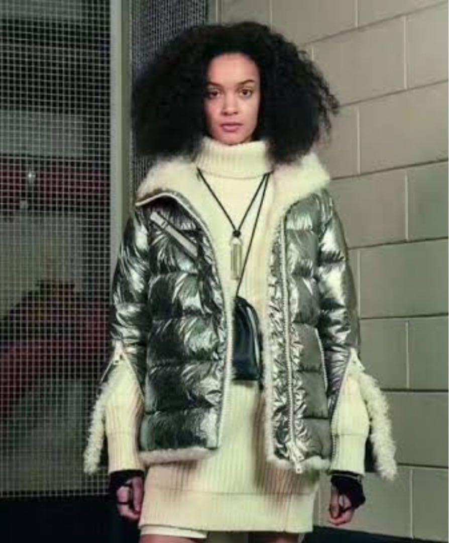MONCLERシルバーのダウンジャケット 画像2