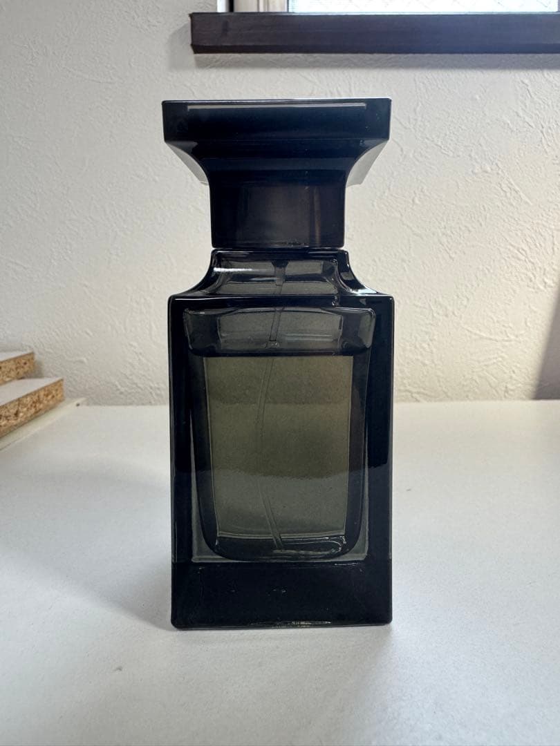 トムフォード ウードウッド オードパルファム スプレィ 50ml 香水 9割残