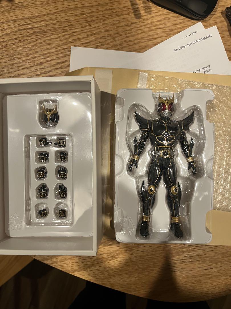 【開封済み】真骨彫　仮面ライダークウガ　アルティメットフォーム