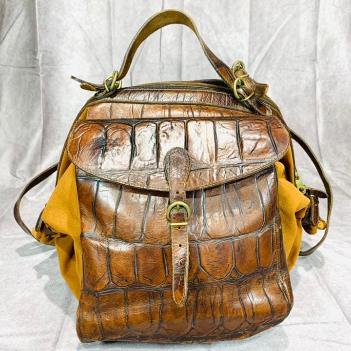 「人气商品」 【希少】ILBISONTE イルビゾンテ リュック クロコ 型押し 【X1547319330】(13650円)