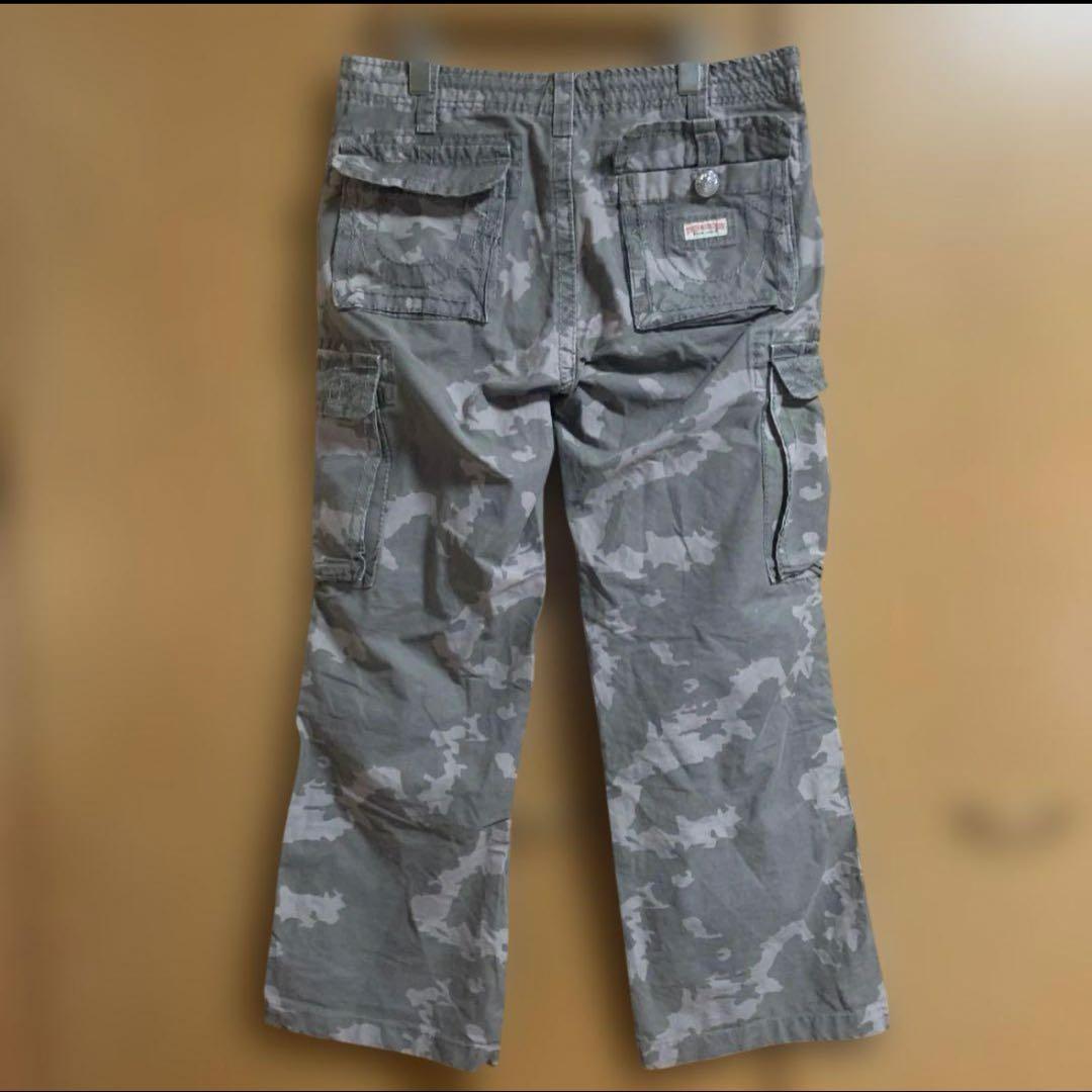 true religion 迷彩カーゴパンツ
