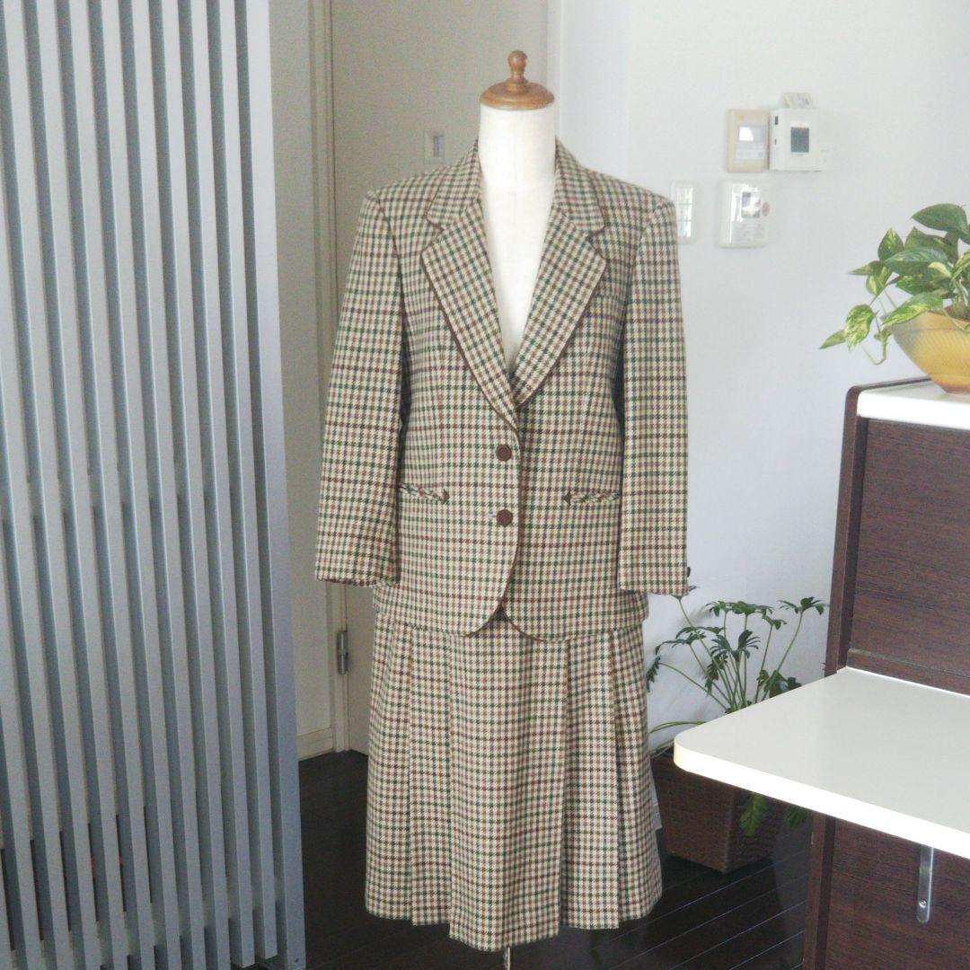 美品です!正規品BURBERRY チェック柄セットアップスーツ 美品です!正規品BURBERRY チェック柄セットアップスーツ