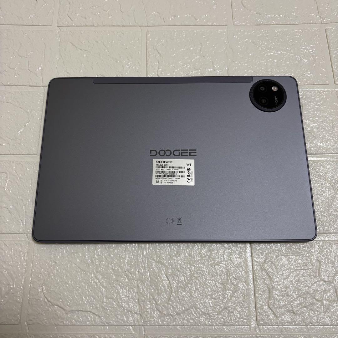 タブレット11インチAndroid15