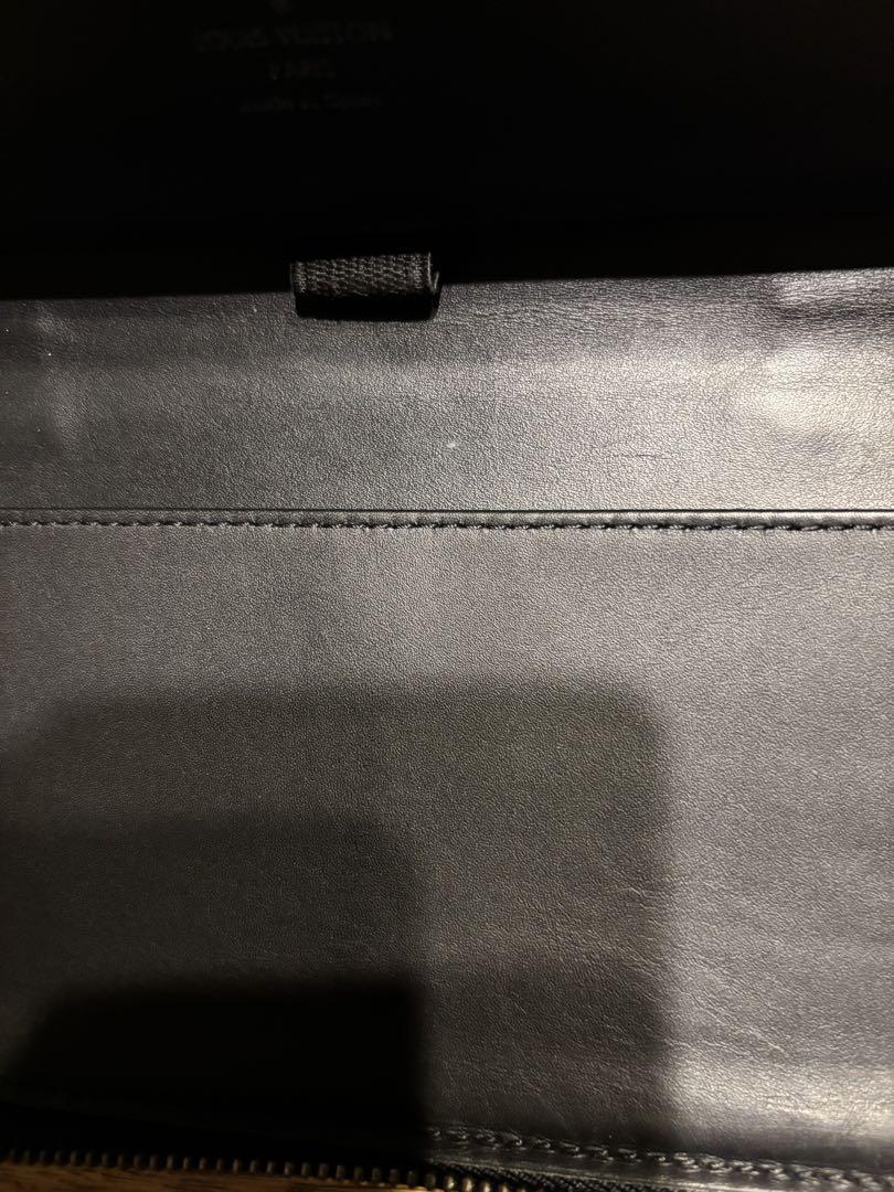 Louis Vuitton ブラックレザー長財布
