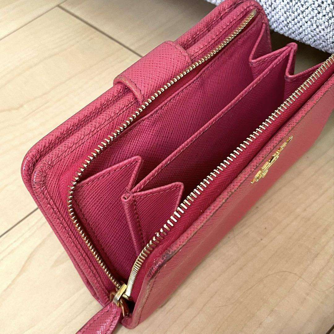 プラダ　PRADA サフィアーノ　二つ折り　財布　ピンク