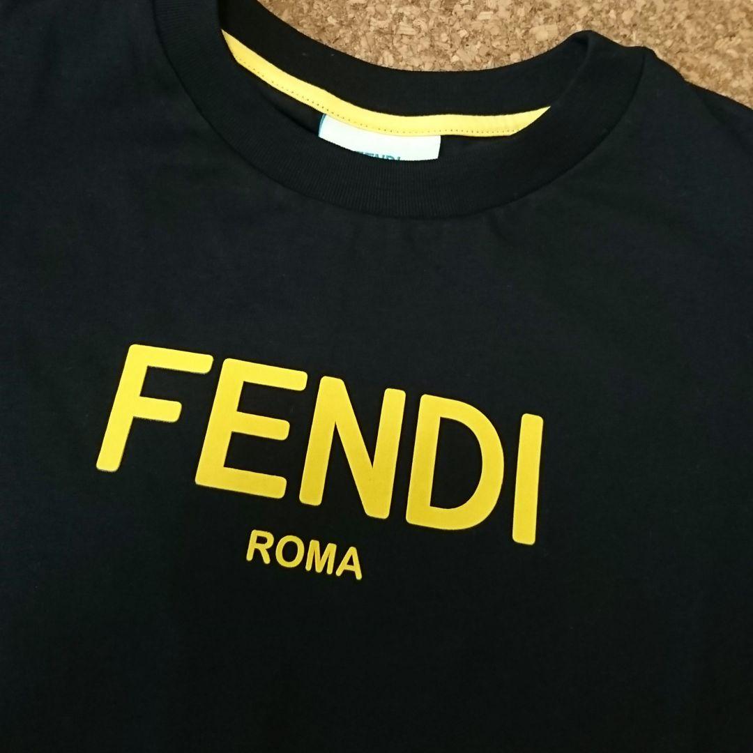 フェンディ ロゴTシャツ