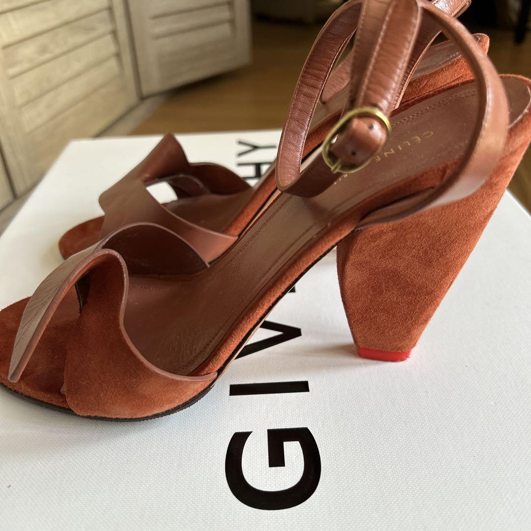 CELINE セリーヌ サンダル ベージュ 4601824E0038 セリーヌサンダル ベージュ