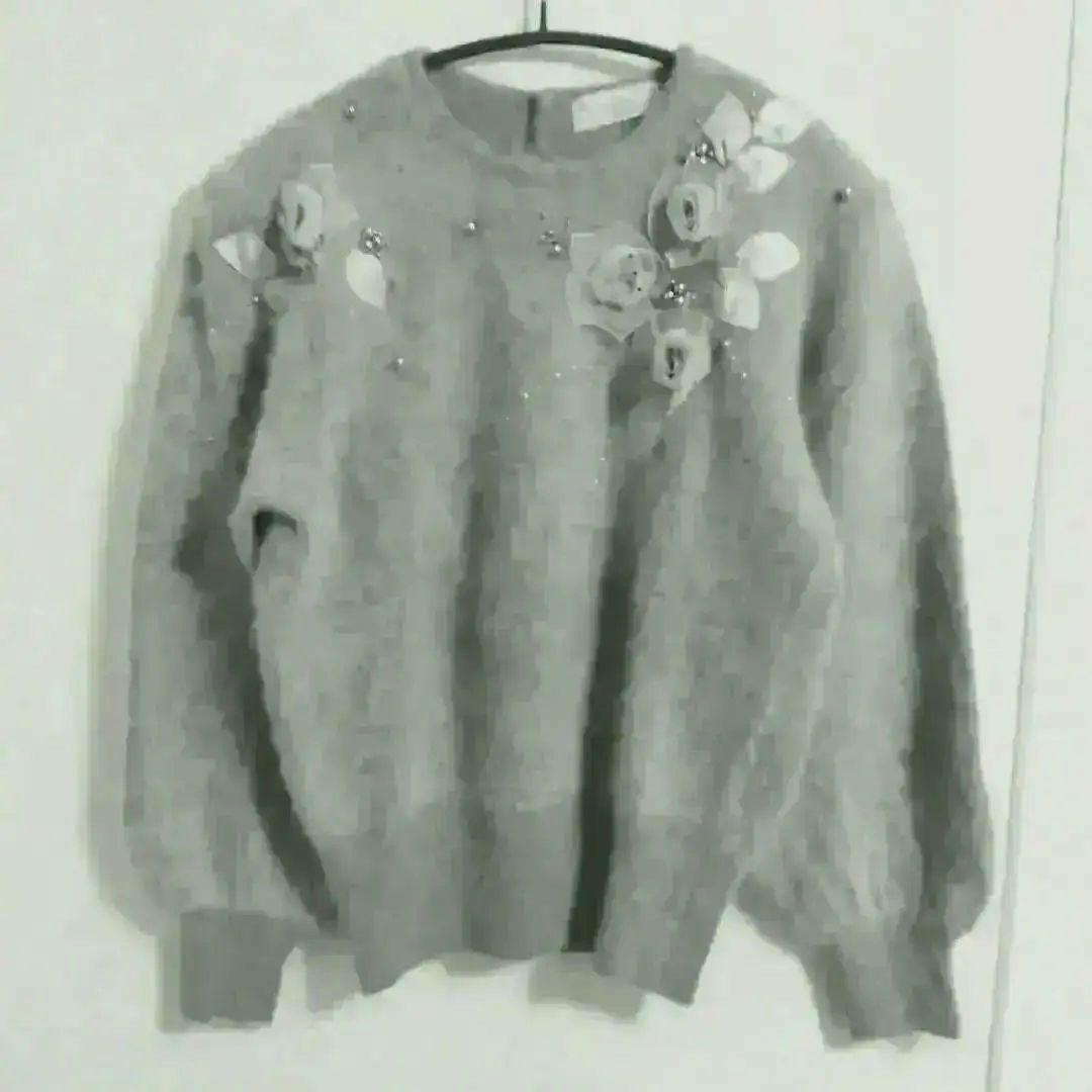 新品!未使用 アウター アンゴラ70%混 セーター ニット 立体花飾 Mサイズ