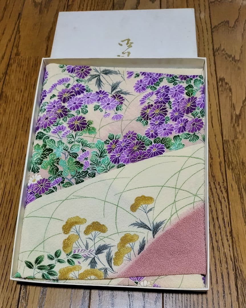 花柄風呂敷 約66cm　絹1００%