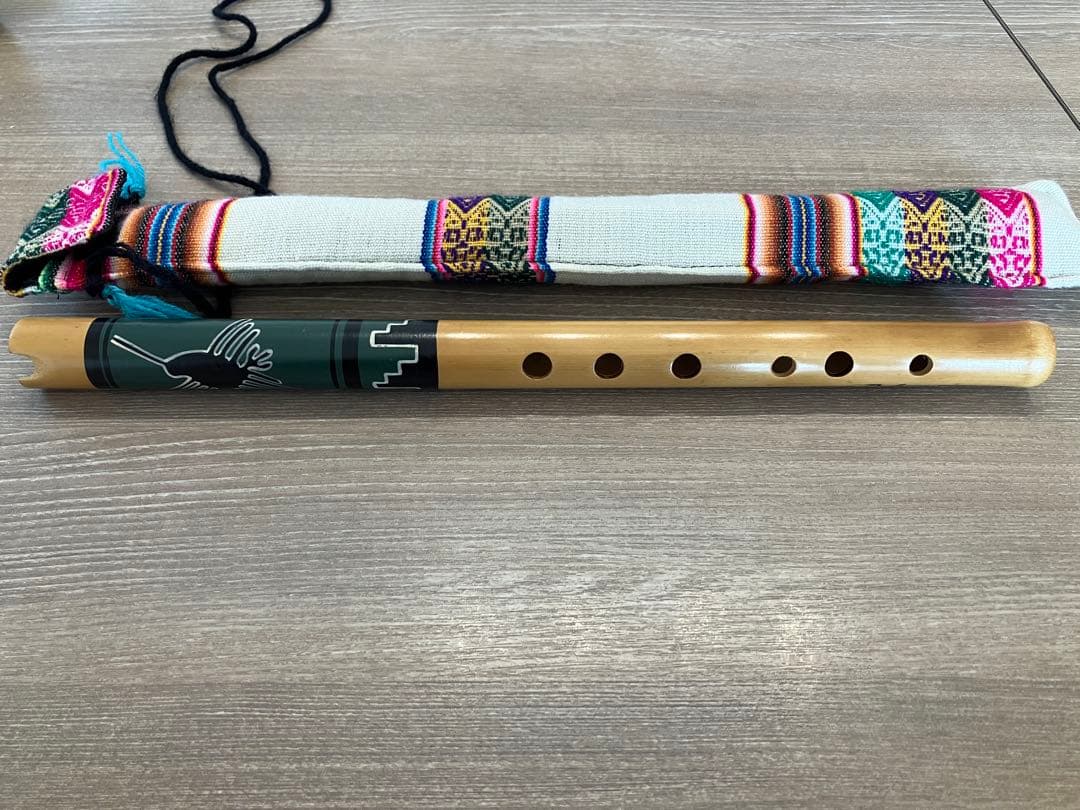 民族楽器　竹製ケーナ （ケース・運指表付き）