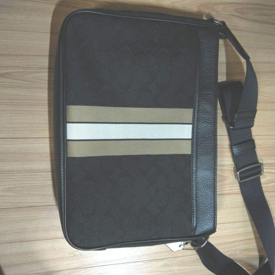 COACHメンズショルダーバッグ