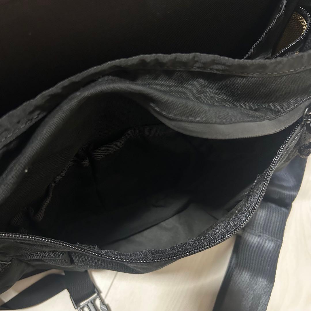 MYSTERY RANCH アウトサイダー ブラックメッセンジャーバッグ MYSTERY RANCH アウトサイダー ブラックメッセンジャーバッグ