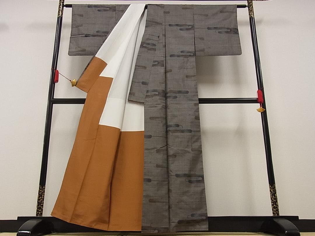 本場大島紬 9マルキ 泥染め 絵霞 mop1428 水着 | endageism.com