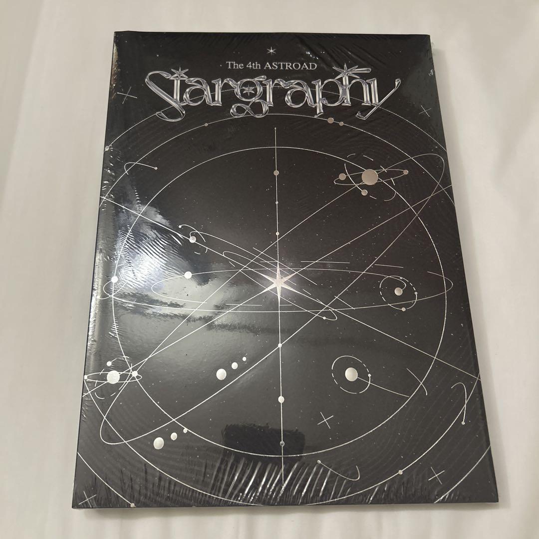 ASTRO stargraphy photobook