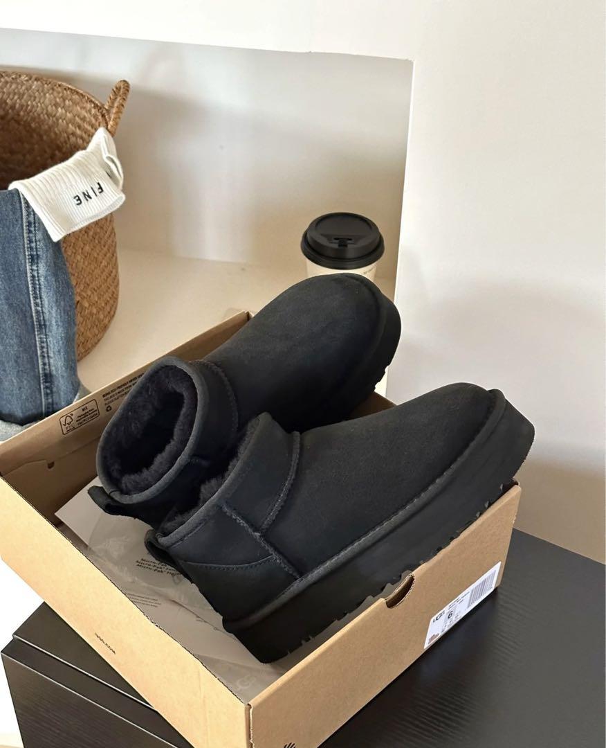 UGG ミニプラットフォーム  ブラック ムートンブーツ 24CM