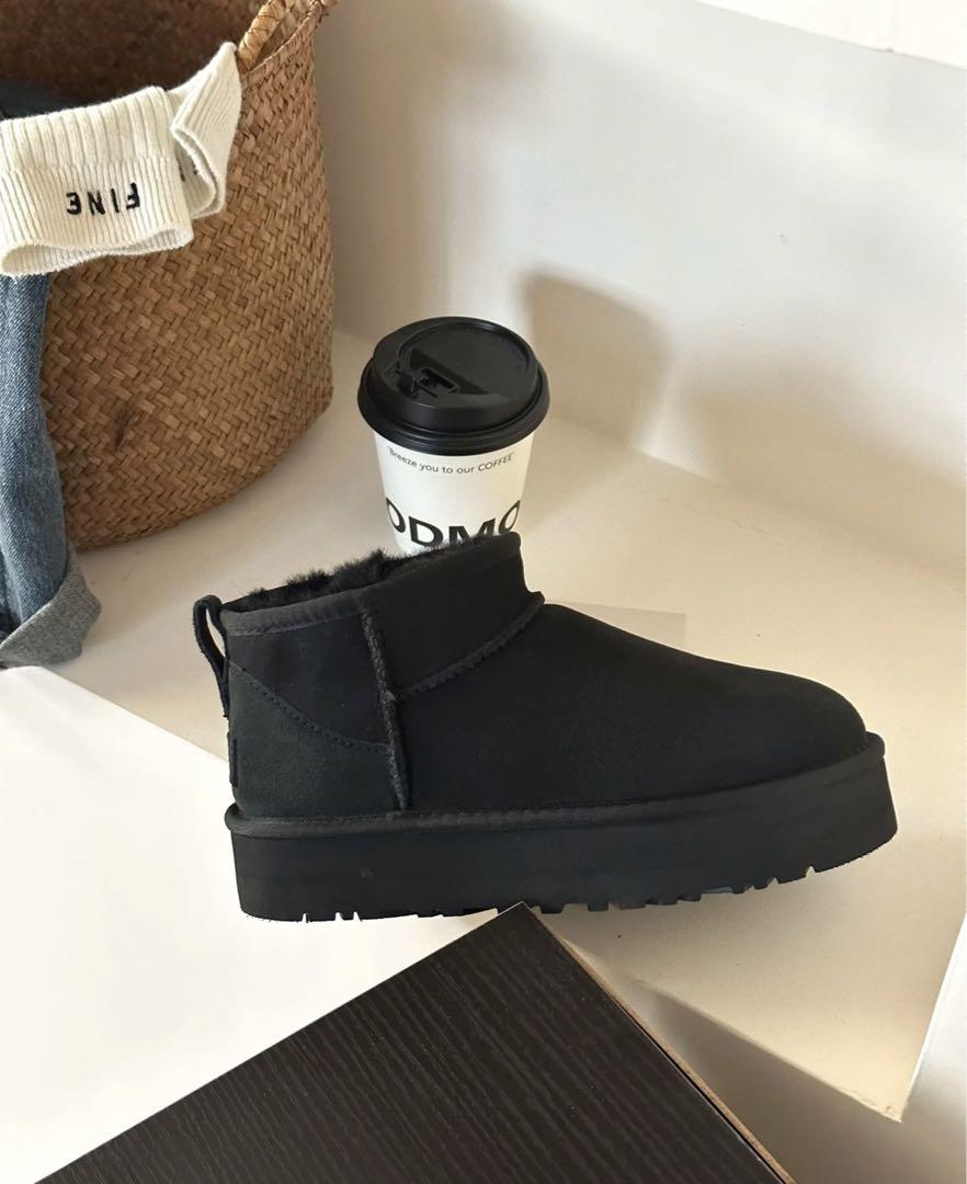 UGG ミニプラットフォーム  ブラック ムートンブーツ 24CM