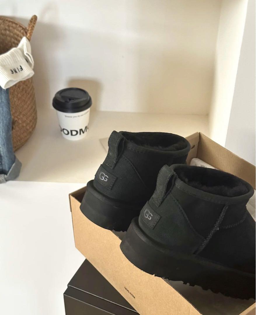 UGG ミニプラットフォーム  ブラック ムートンブーツ 24CM
