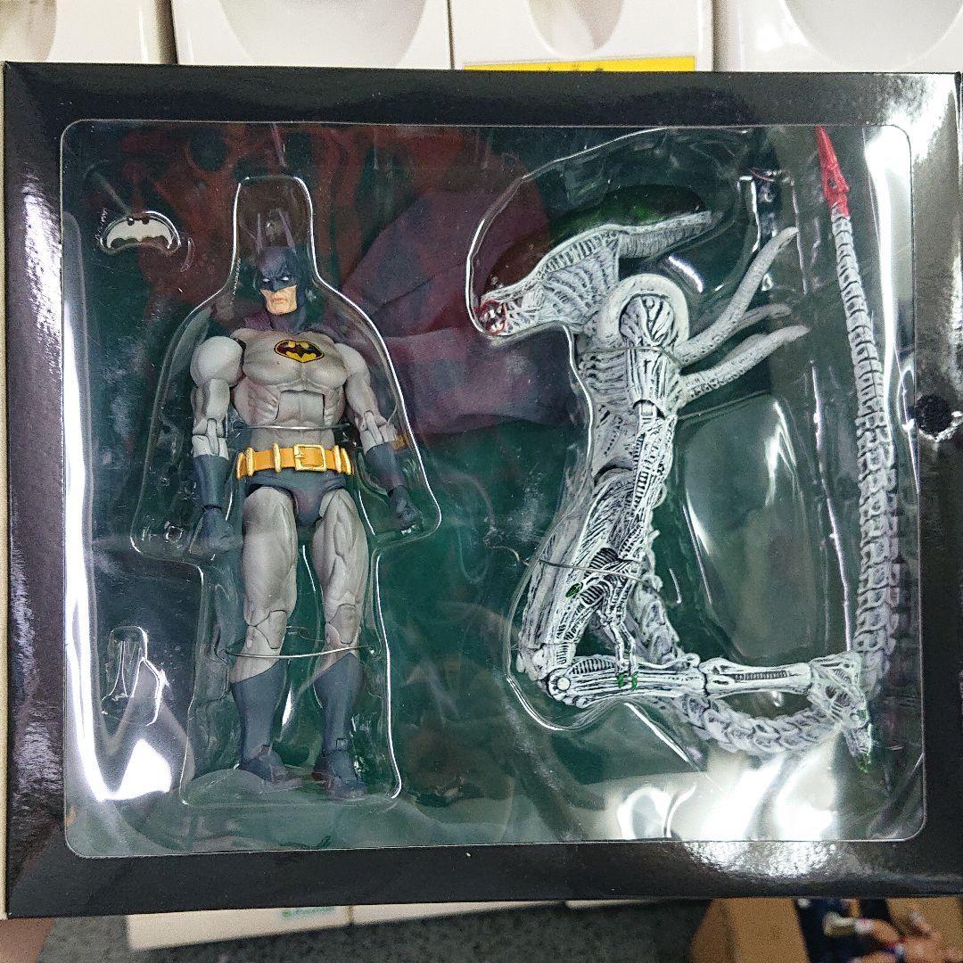 NECA BATMAN vs ALIEN アクションフィギュア バットマン