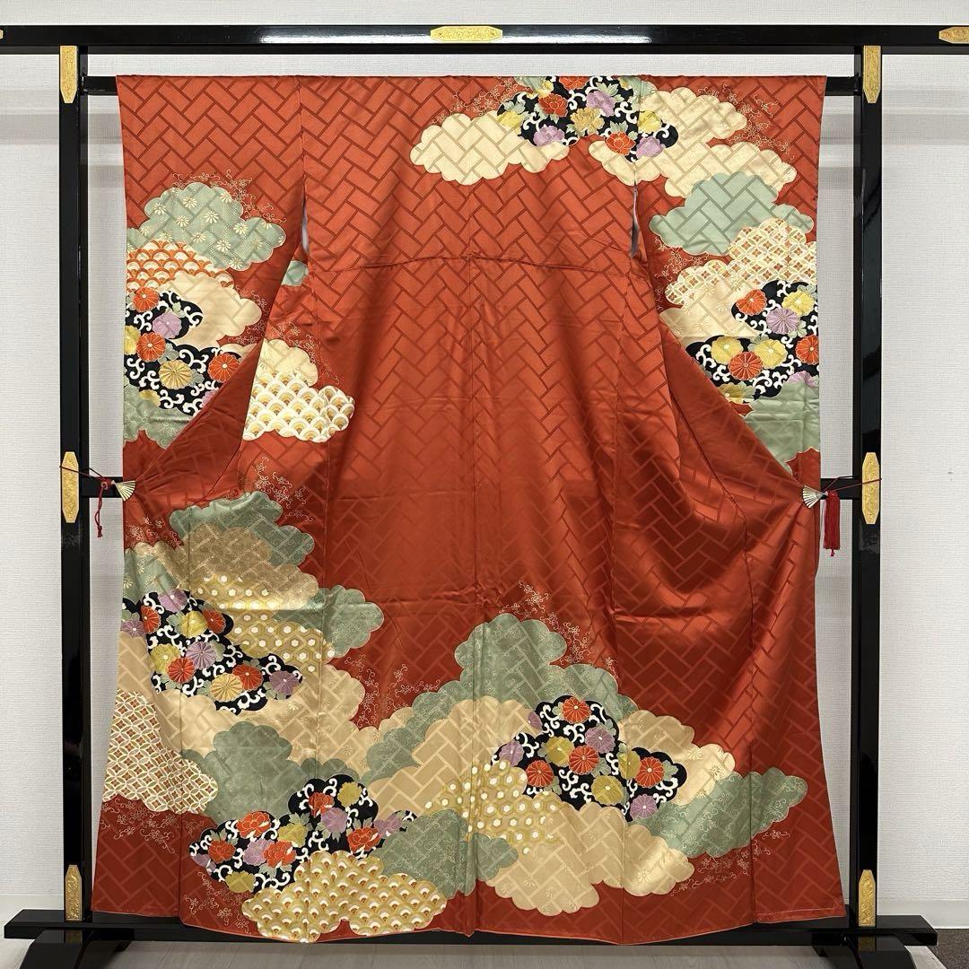 振袖 雲模様に花唐草 刺繍 着物 正絹 袷 広衿 RK-4516