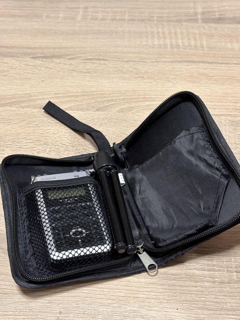 Roland R-05 WAVE/MP3 Recorder リニアPCMレコーダ Roland R-05 WAVE/MP3 Recorder リニアPCMレコーダ