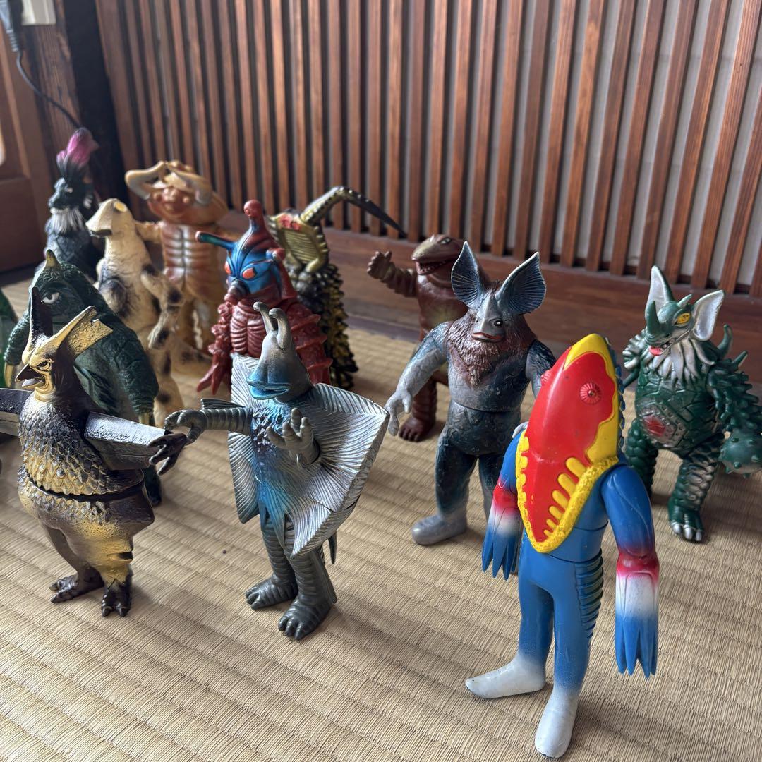 5月6日まで 】ウルトラマン 怪獣 ソフビ 14体 まとめ売り - メルカリ