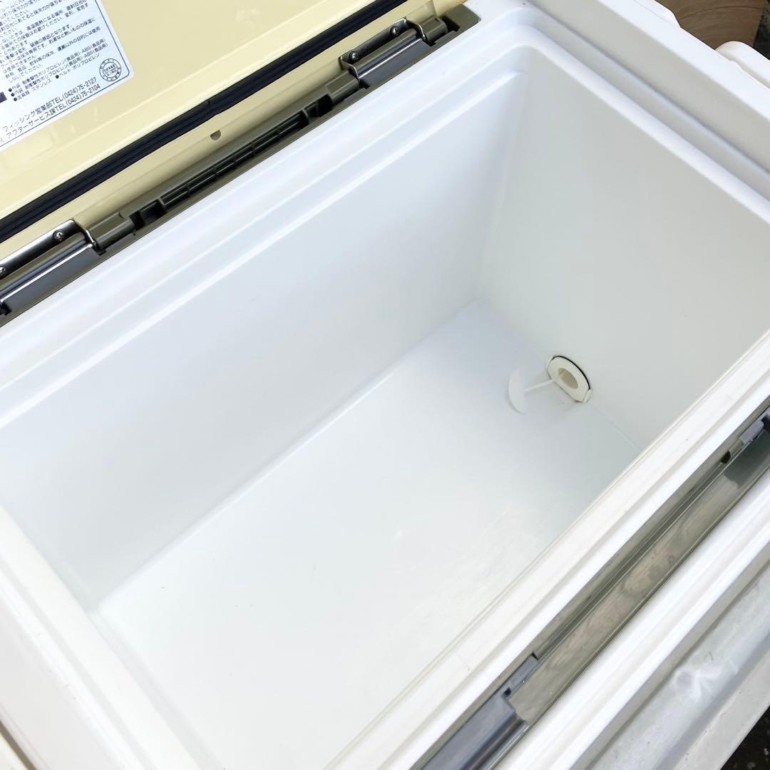 1面真空パネル ダイワ プロバイザー クーラーボックス 18L ロッドホルダー付