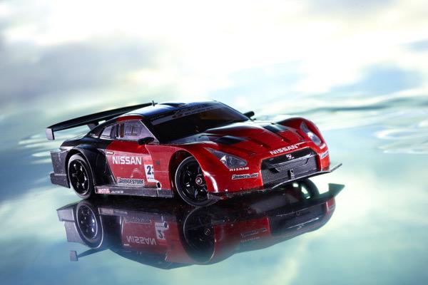 京商　Miniz racer MR-03 ボディシャーシセット　KT-18