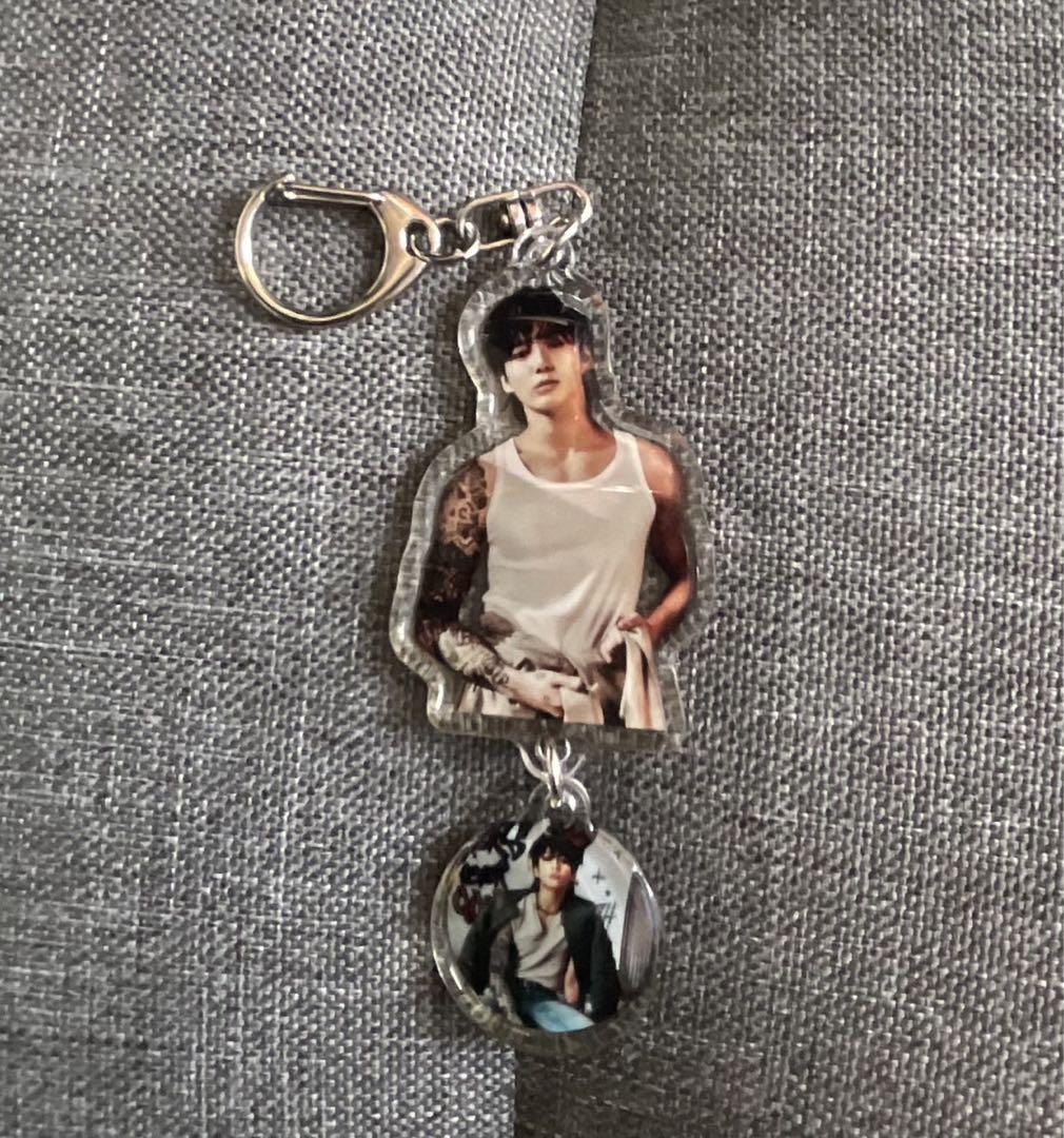 【除隊記念】BTS グク　ガラスマグネット　キーホルダー　3点セット BTS jungkook グク キーホルダー 3点セット - メルカリ