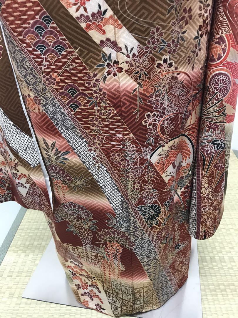 振袖 地模様 紗綾形 桐 金糸銀糸 正絹 白色 A382（e国宝 - 小袖