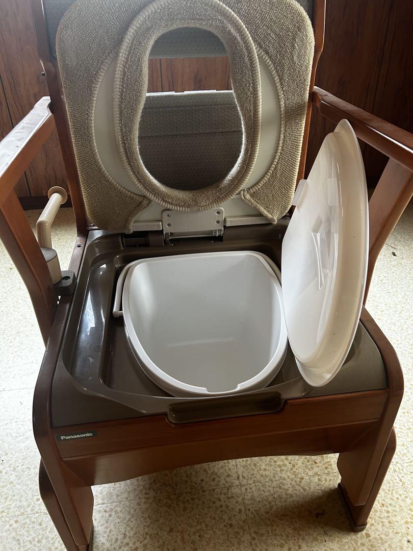 介護用椅子 ポータブルトイレ機能付き