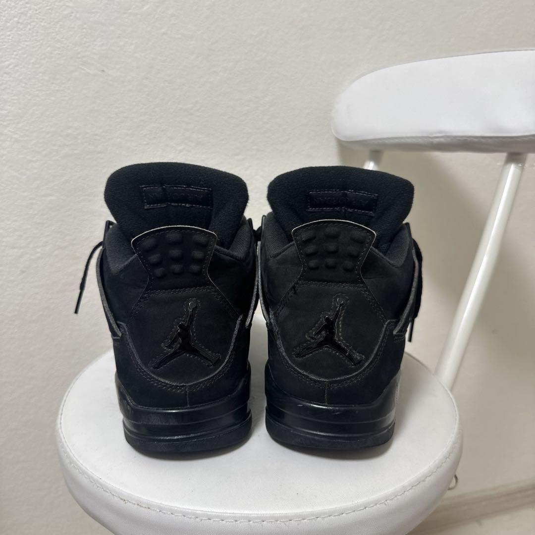 Air Jordan 4 ブラック スニーカー